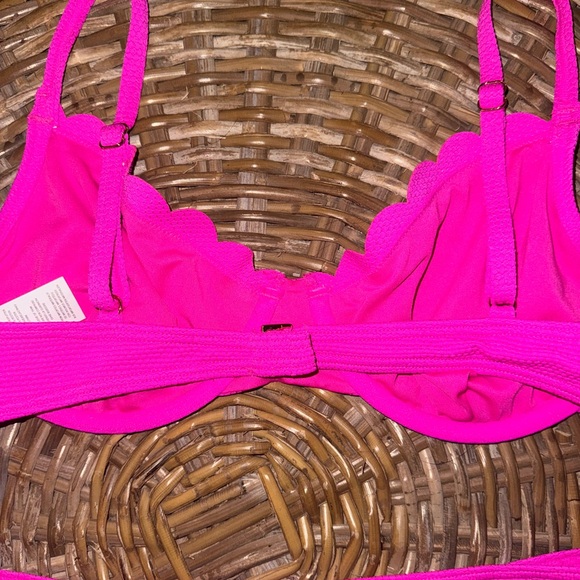 NWT ▪️ Kate Spade Scalloped Underwire Bikini Set - Picture 5 of 10